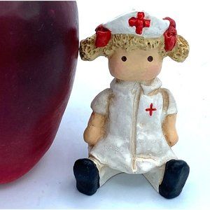Red Cross Nurse Resin Statue Miniature /Date 9/91 Number 1584